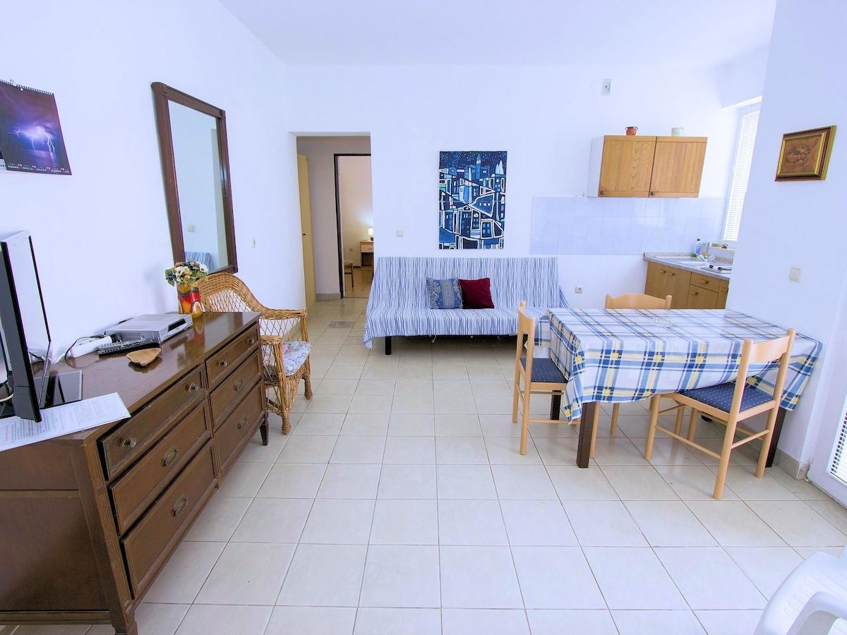 Apartments Tin ロヴィニ 部屋 写真
