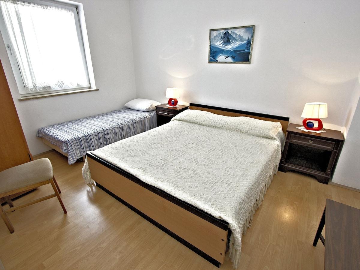 Apartments Tin ロヴィニ 部屋 写真